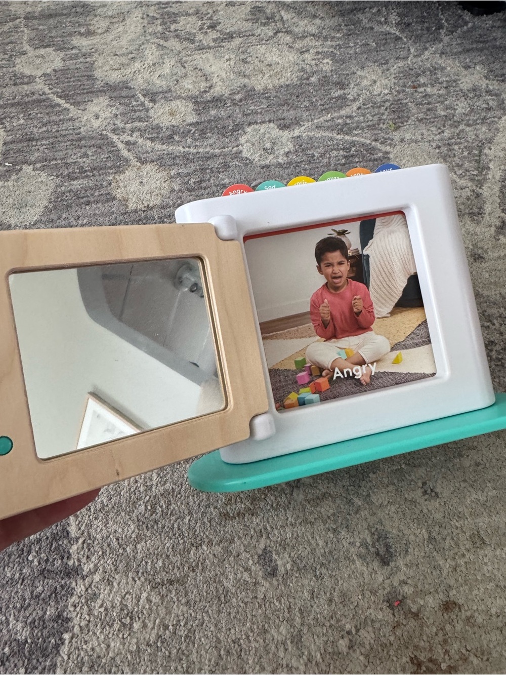Live very emotion match mirror